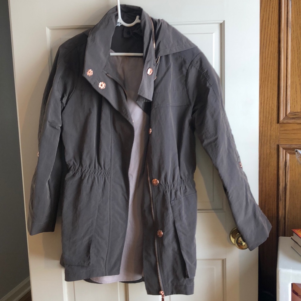 Women’s Rain Jacket